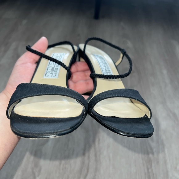 Spanish Leather Collection by Sergio Zelcer Black Heels - Picture 6 of 8